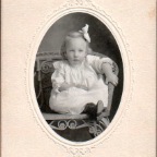 (STEAR) Allic Laretta handwritten on back of Picture - This 